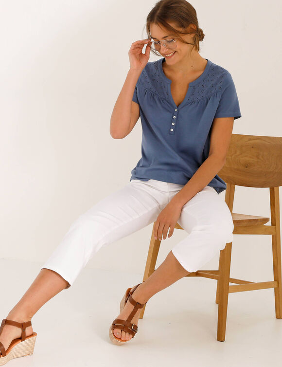 T-shirt col tunisien manches courtes, broderie anglaise (bleu jean)