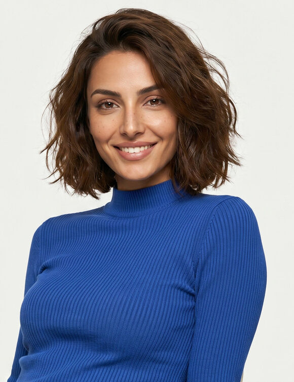 Pull col montant court, maille c&ocirc;tel&eacute;e (bleu vif)