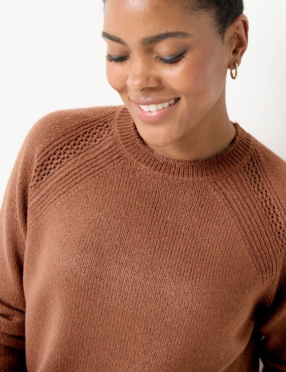 Pull col rond, maille fantaisie toucher doux (chocolat)