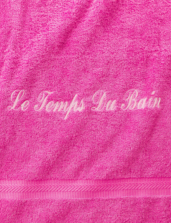 Effen handdoek, zacht comfort, personaliseerbaar (fuchsia)
