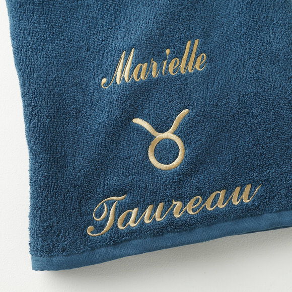 Serviettes de bain brodées Taureau personnalisable - 420g/m2 (pauwblauw)