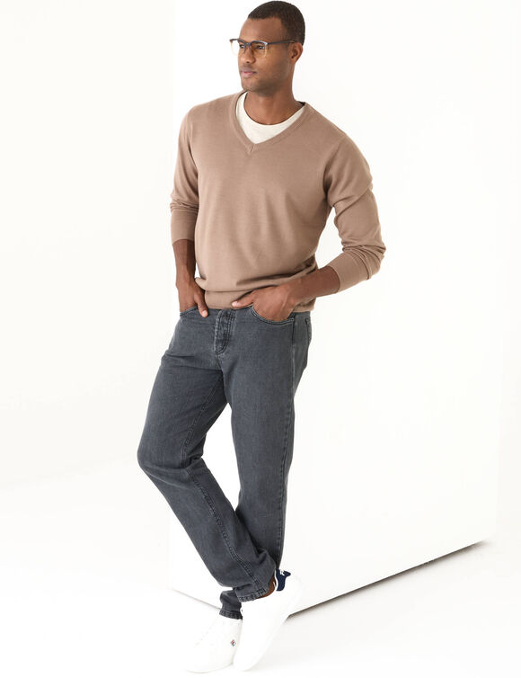 Pull uni col V (marron glac&eacute;)