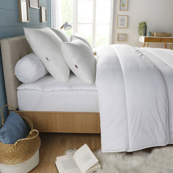 Couette anti punaises de lit et antibact&eacute;rien - 300g/m2 (blanc)