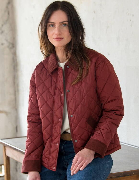 Veste courte matelass&eacute;e, d&eacute;tails velours (terracotta)