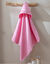 Badcape voor baby, personaliseerbaar (roze)