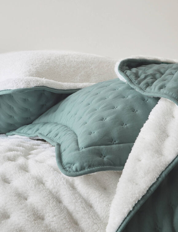 Couvre-lit réversible microfibre matelassée/sherpa (eucalyptus)