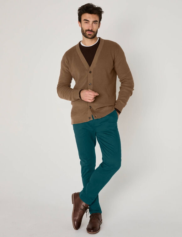 Gilet col V boutonn&eacute; en maille perl&eacute;e (taupe)