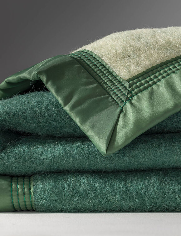 Tweekleurig deken in wol 800g/m2 (groen)
