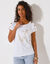 T-shirt met ronde hals, goudkleurige vlinderprint (wit)