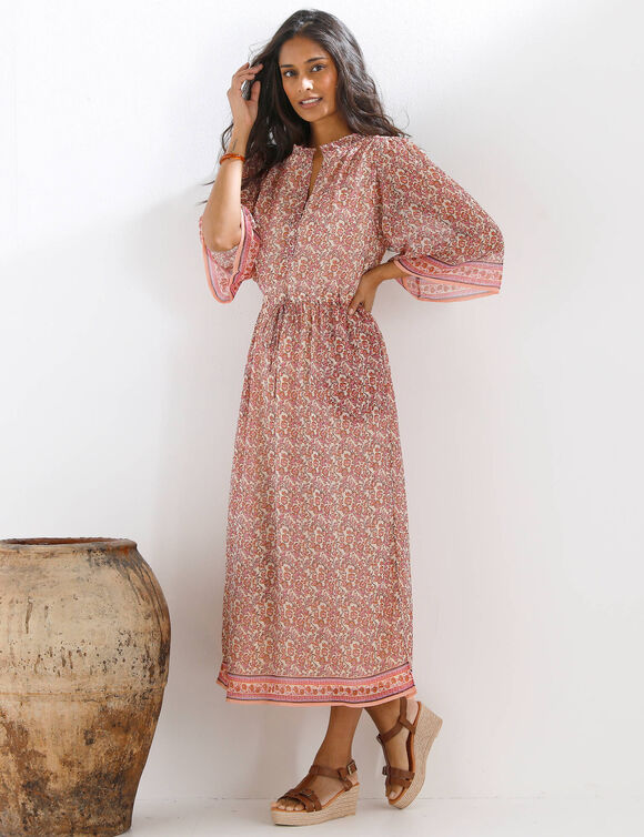 Robe longue en voile imprim&eacute;, manches papillon (&eacute;cru / rose)