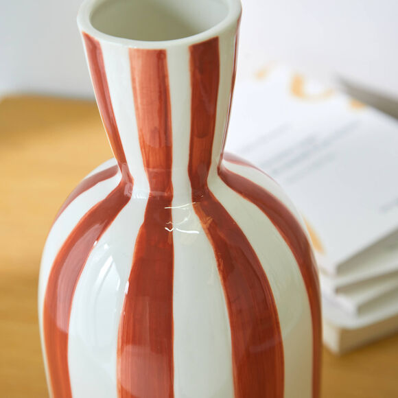 Witte gestreepte terracotta vaas  (wit/terracotta)