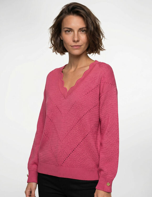 Pull col V festonn&eacute;, maille pointelle ajour&eacute;e fantaisie (rose)