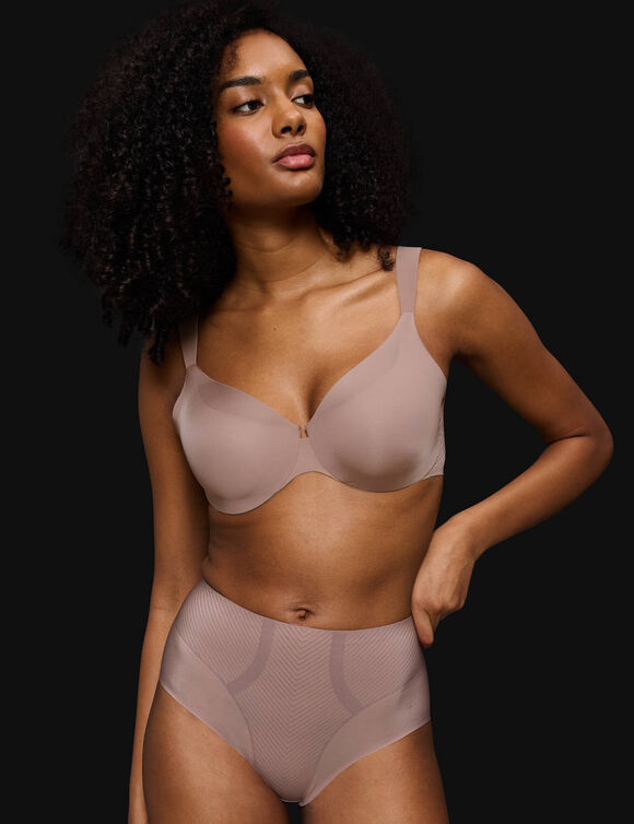 Omhullende beha "Illusion curves" - beugels (rosébeige)