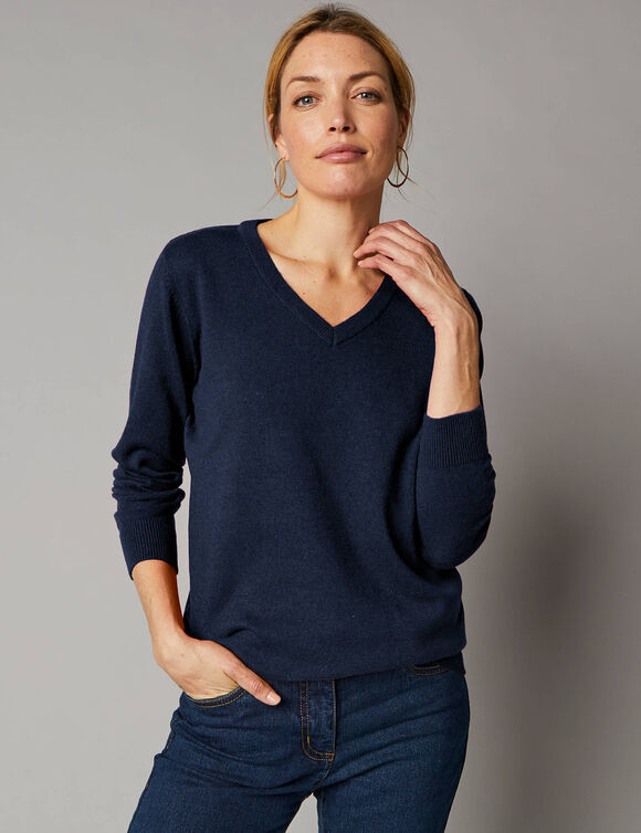 Pull col V, laine d'agneau (marine)