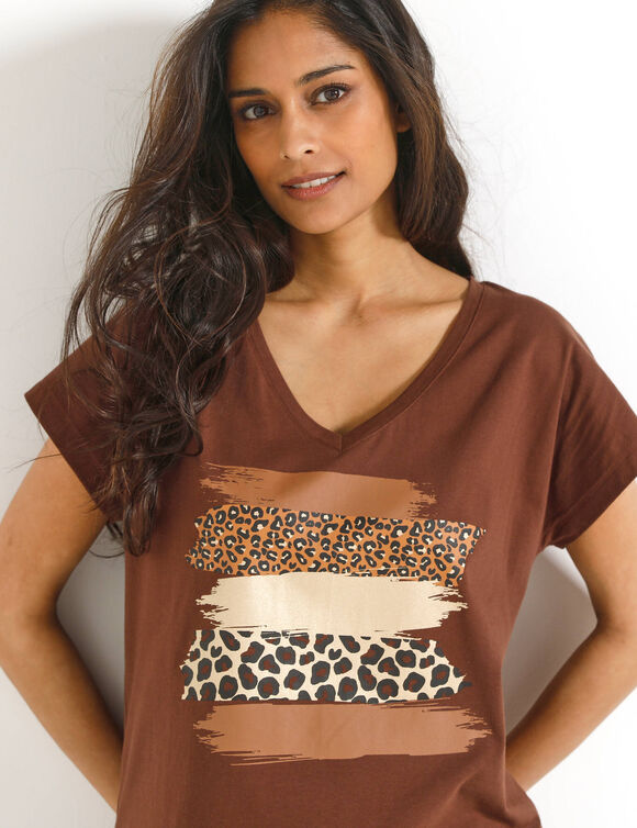 T-shirt col V imprim&eacute; l&eacute;opard dor&eacute;, coton (chocolade / hazelnootbruin)