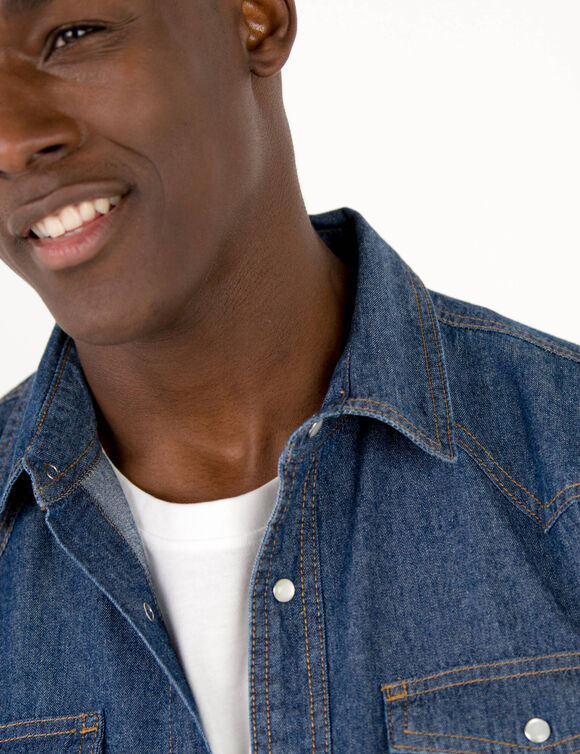 Chemise pressionn&eacute;e manches longues en jean (stone)