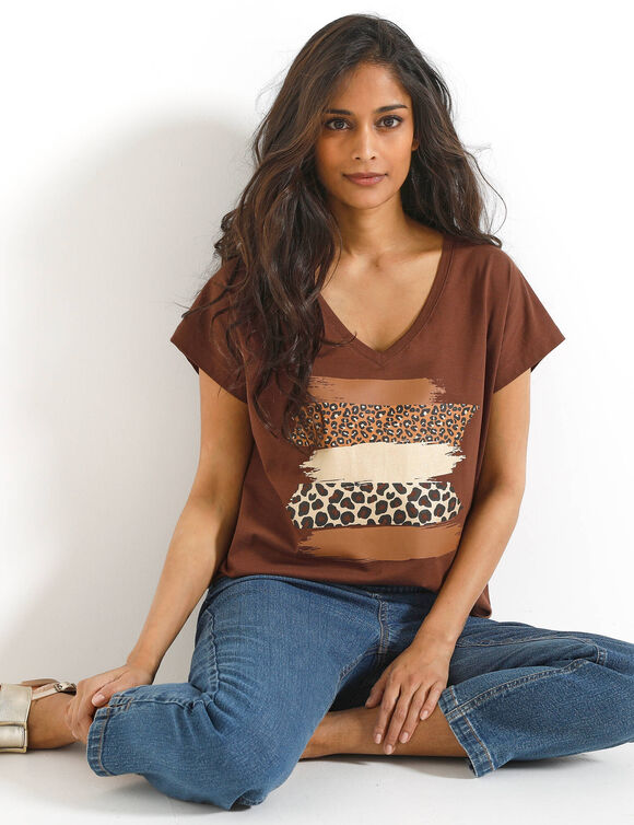 T-shirt col V imprim&eacute; l&eacute;opard dor&eacute;, coton (chocolade / hazelnootbruin)
