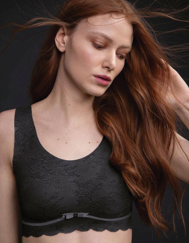 Brassière moulée Essential Lace sans armatures (noir)