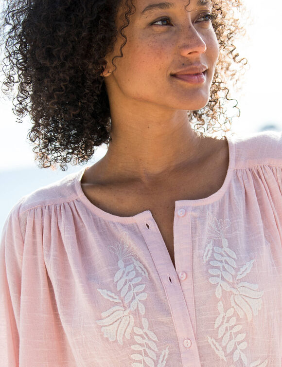 Geborduurde bloes, 3/4-mouwen (grijsroze / ecru)