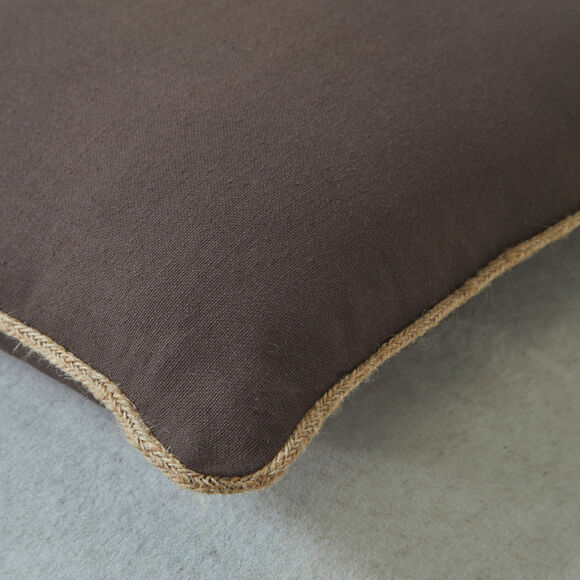 Effen kussen met juten biesje (chocolade)