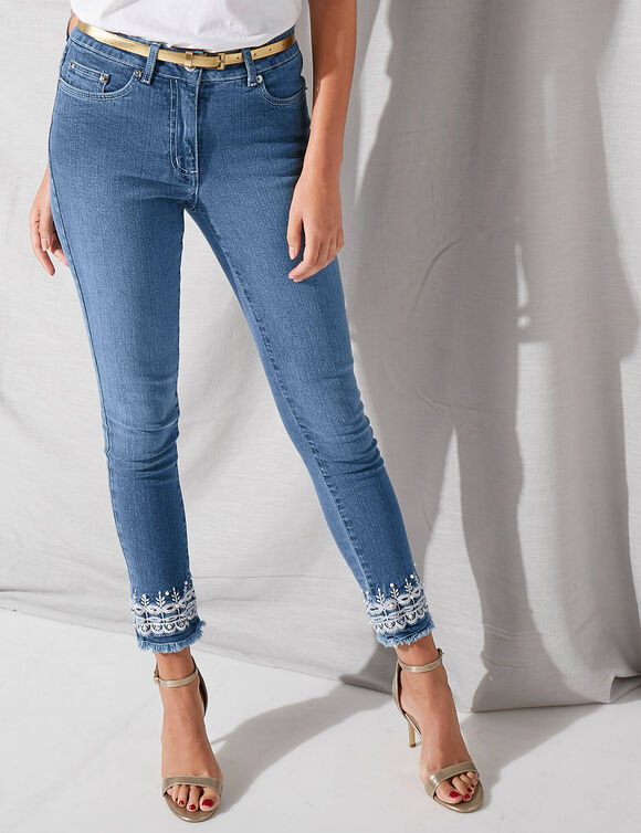 Jean 7/8 fuselé brodé (bleached)