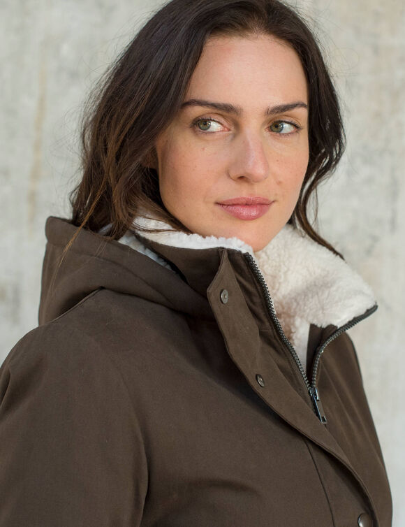 Parka d&eacute;perlante &agrave; capuche, doubl&eacute;e polaire sherpa (chocolat)