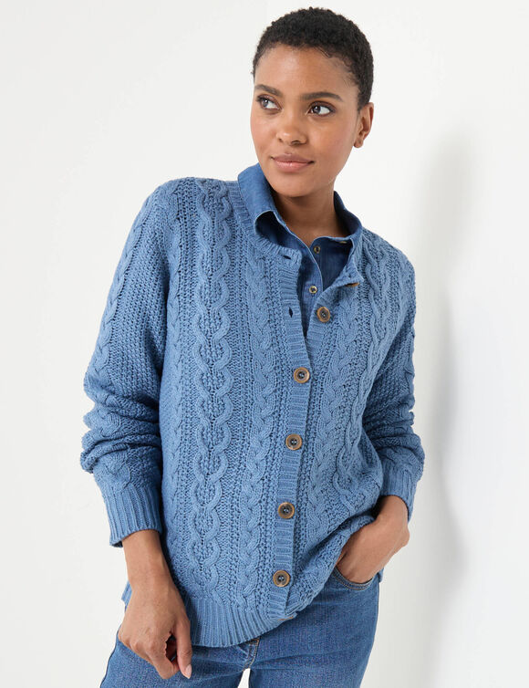 Cardigan in kabeltricot (jeansblauw)