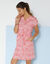 Robe imprimée boutonnée épaules (bois de rose / écru)