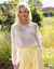 Soepelvallende blouse met asymmetrische ruches, effen (ecru)