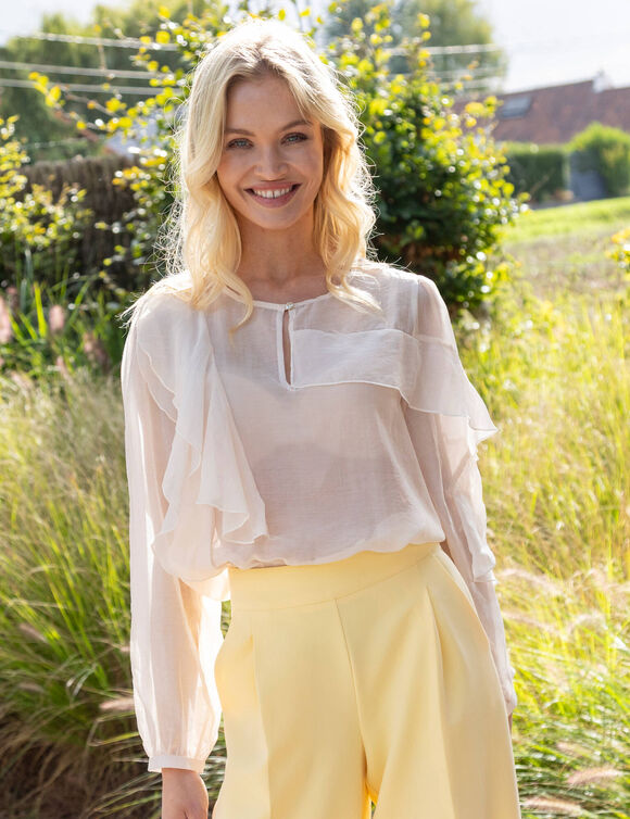 Blouse fluide &agrave; volants asym&eacute;triques, unie (ecru)