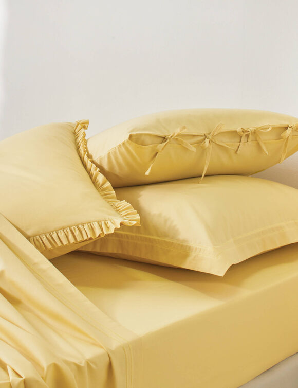 Effen bedlinnen in katoenbatist (lichtgeel)