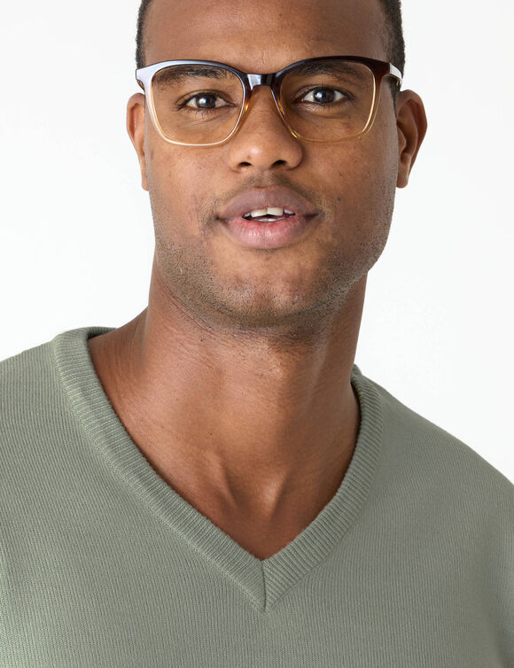 Pull uni col V (vert amande)