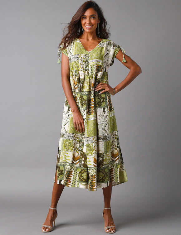 Robe mi-longue imprim&eacute;e, manches courte (kaki / vert mousse)