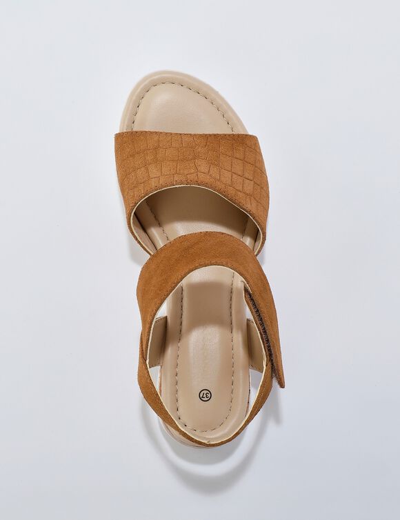 Leren sandalen met sleehak, krokostijl (karamel)