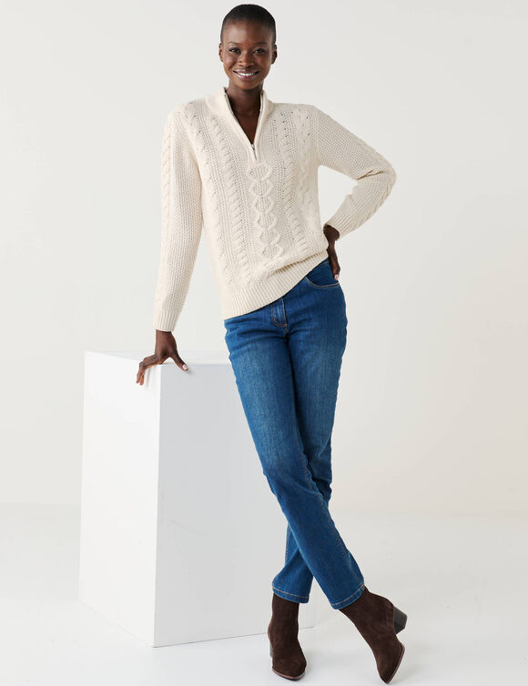 Pull col montant zipp&eacute;, maille torsad&eacute;e (&eacute;cru)