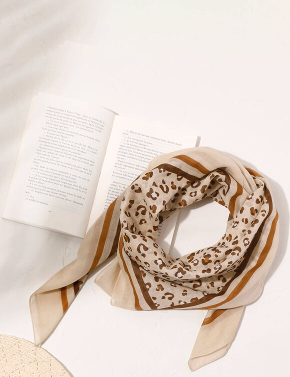 Foulard imprimé léopard (beige)