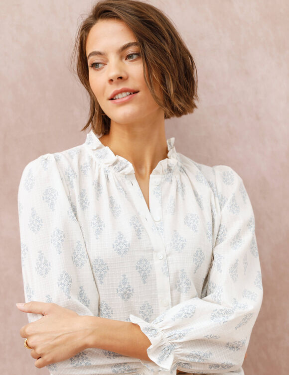 Chemisier volant&eacute; imprim&eacute; "indien" bicolore, coton textur&eacute; (&eacute;cru / bleu gris&eacute;)