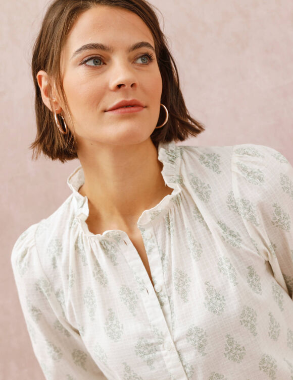 Chemisier volant&eacute; imprim&eacute; "indien" bicolore, coton textur&eacute; (&eacute;cru / vert)
