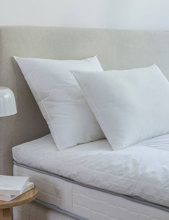 Zacht, transpiratiewerend hoofdkussen (wit)