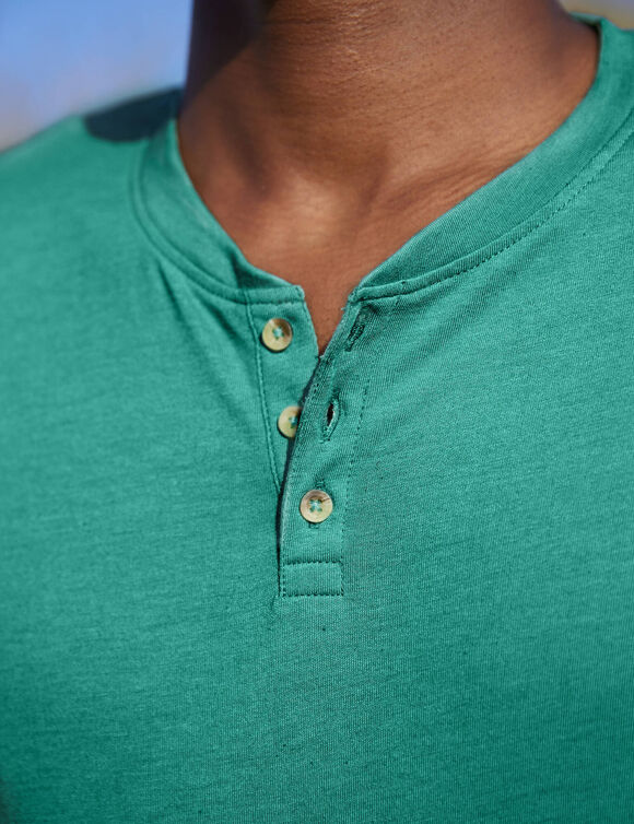 T-shirt uni col tunisien (turquoise)