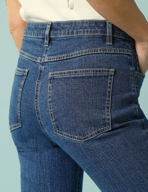 Jean Sp&eacute;cial Petites, coupe droite raccourcie (stone)