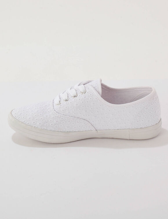 Tennis en toile brod&eacute;e (blanc)