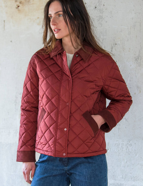 Veste courte matelass&eacute;e, d&eacute;tails velours (terracotta)