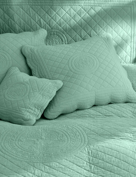 Effen bedsprei in boutissprei-stijl Cassandre (groen)