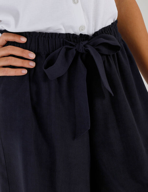 Short nou&eacute; viscose fluide, uni  (marine)