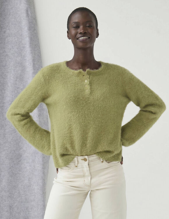Pull col boutonn&eacute;, maille douceur (vert)