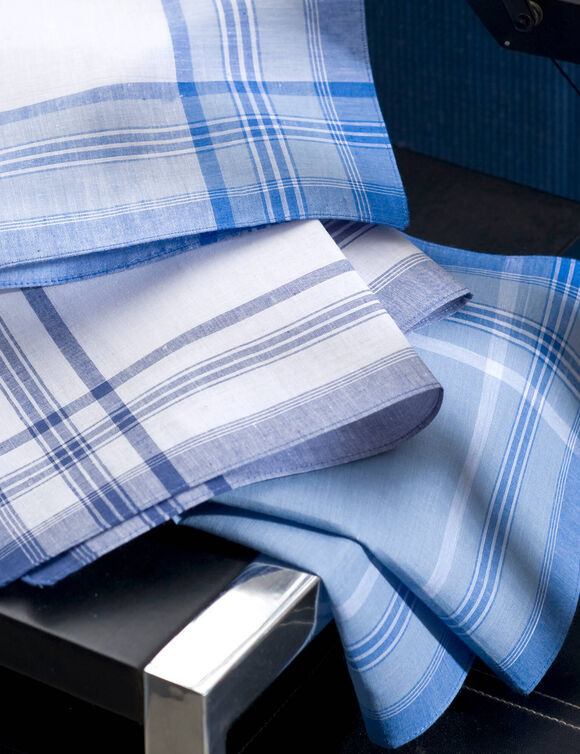 Mouchoirs &agrave; rayures coton tiss&eacute; teint - lot de 12 (blanc / bleu)