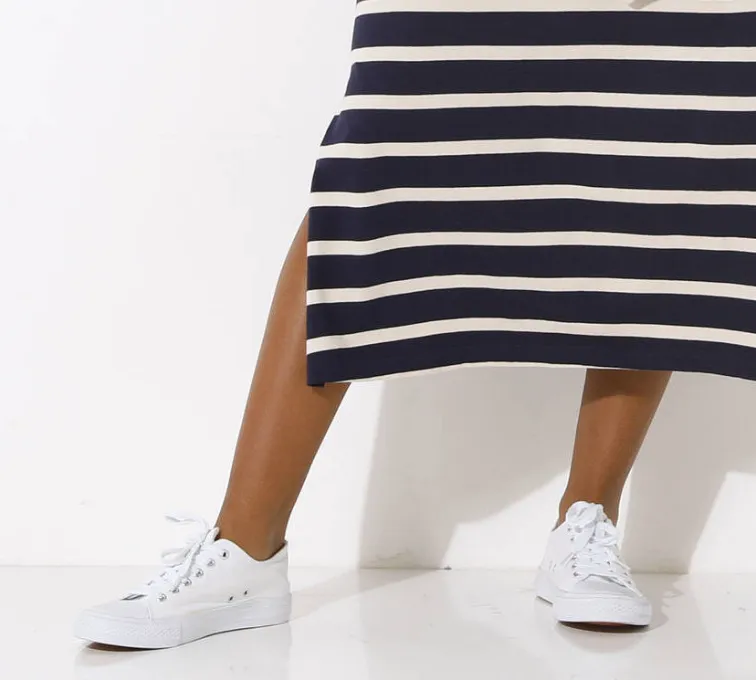 Mode : Quelles baskets porter avec une robe ? Mode : Quelles baskets porter avec une robe ?