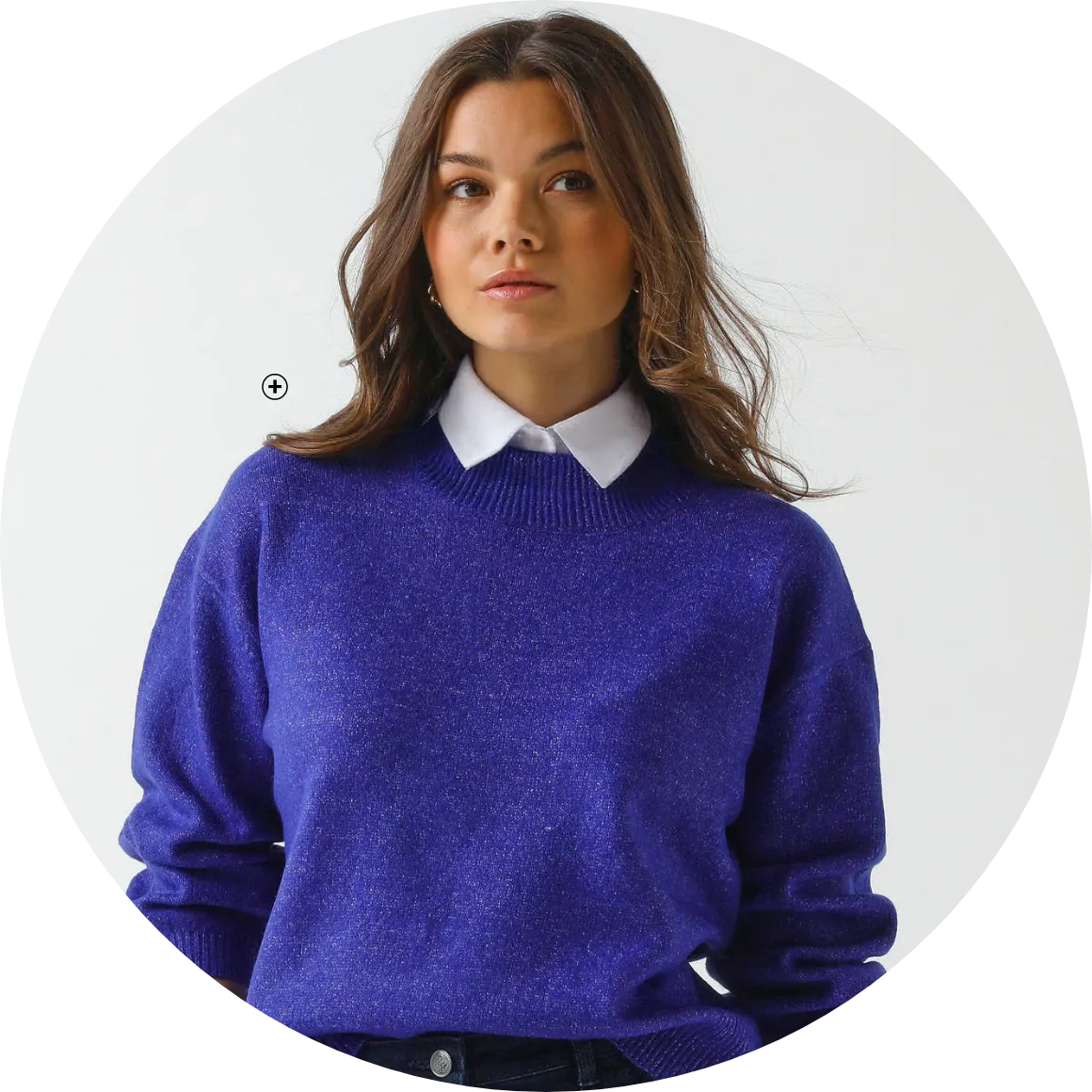 Losvallende trui met pofmouwen in gemêleerde wolmix, gedragen over een soepel overhemd voor een nonchalante en verfijnde uitstraling – Blog Blancheporte