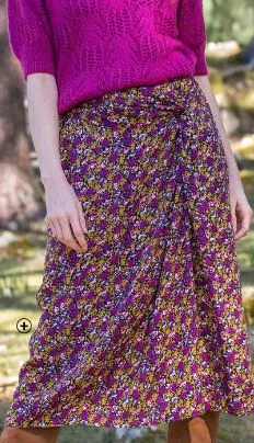 Lange, gedrapeerde rok voor dames in zwart met paarse bloemenprint, goedkoop | Blancheporte
